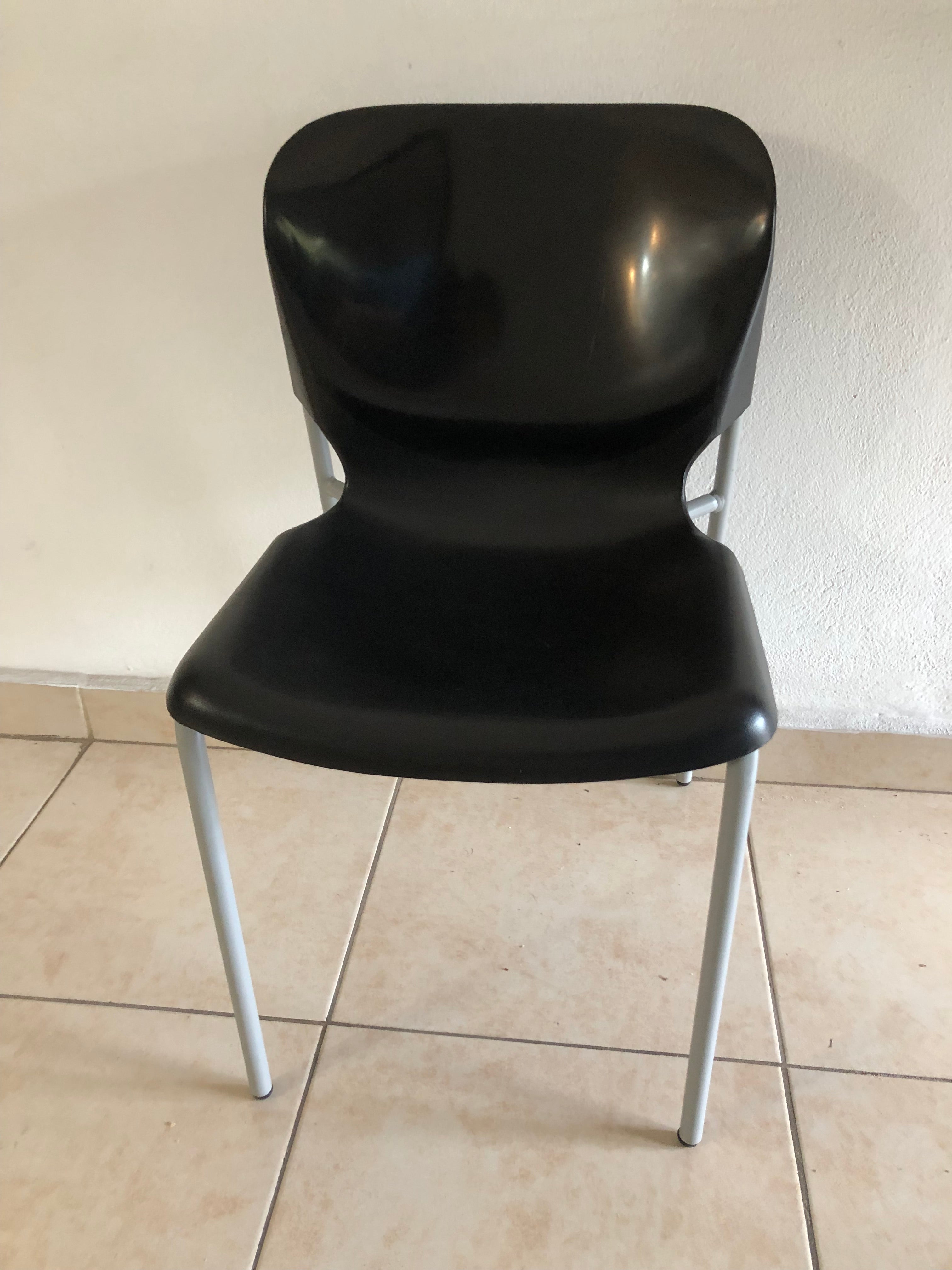 SILLA IO NEGRA