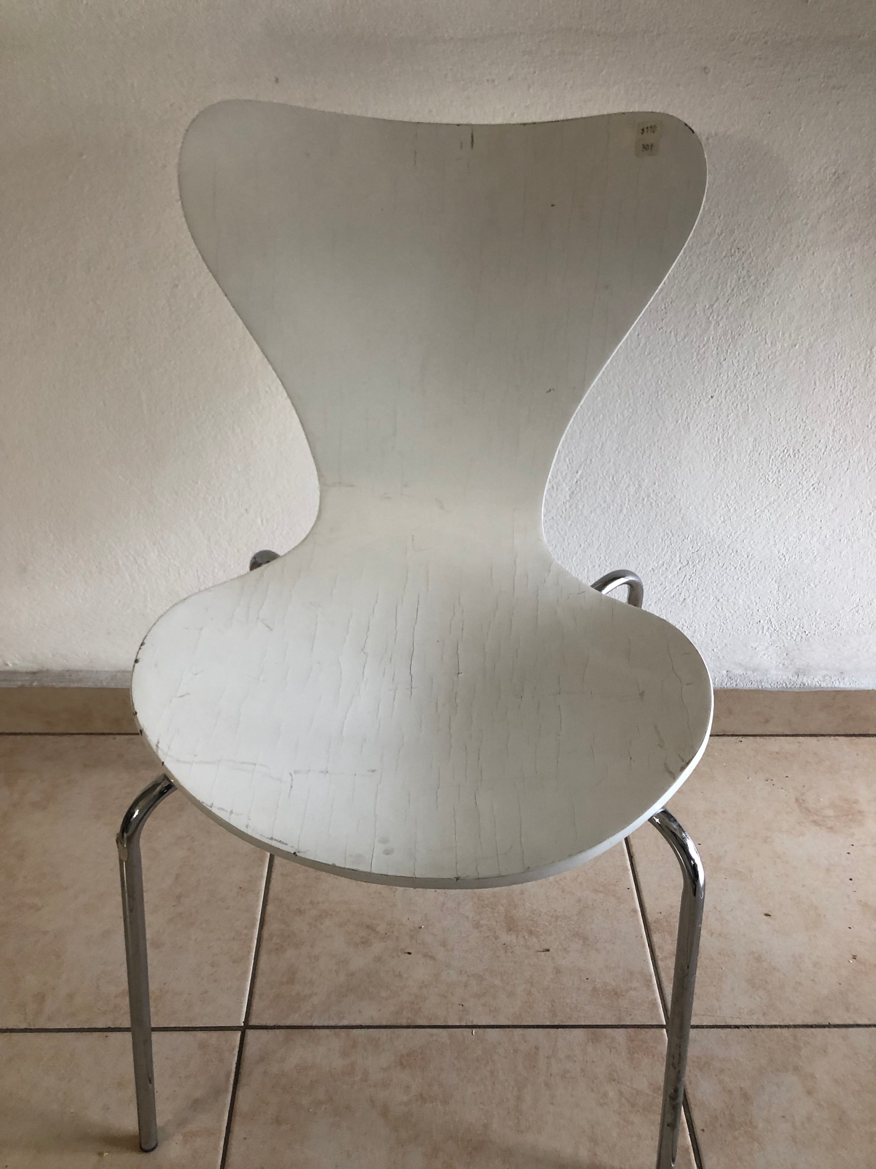 Silla White Bistro