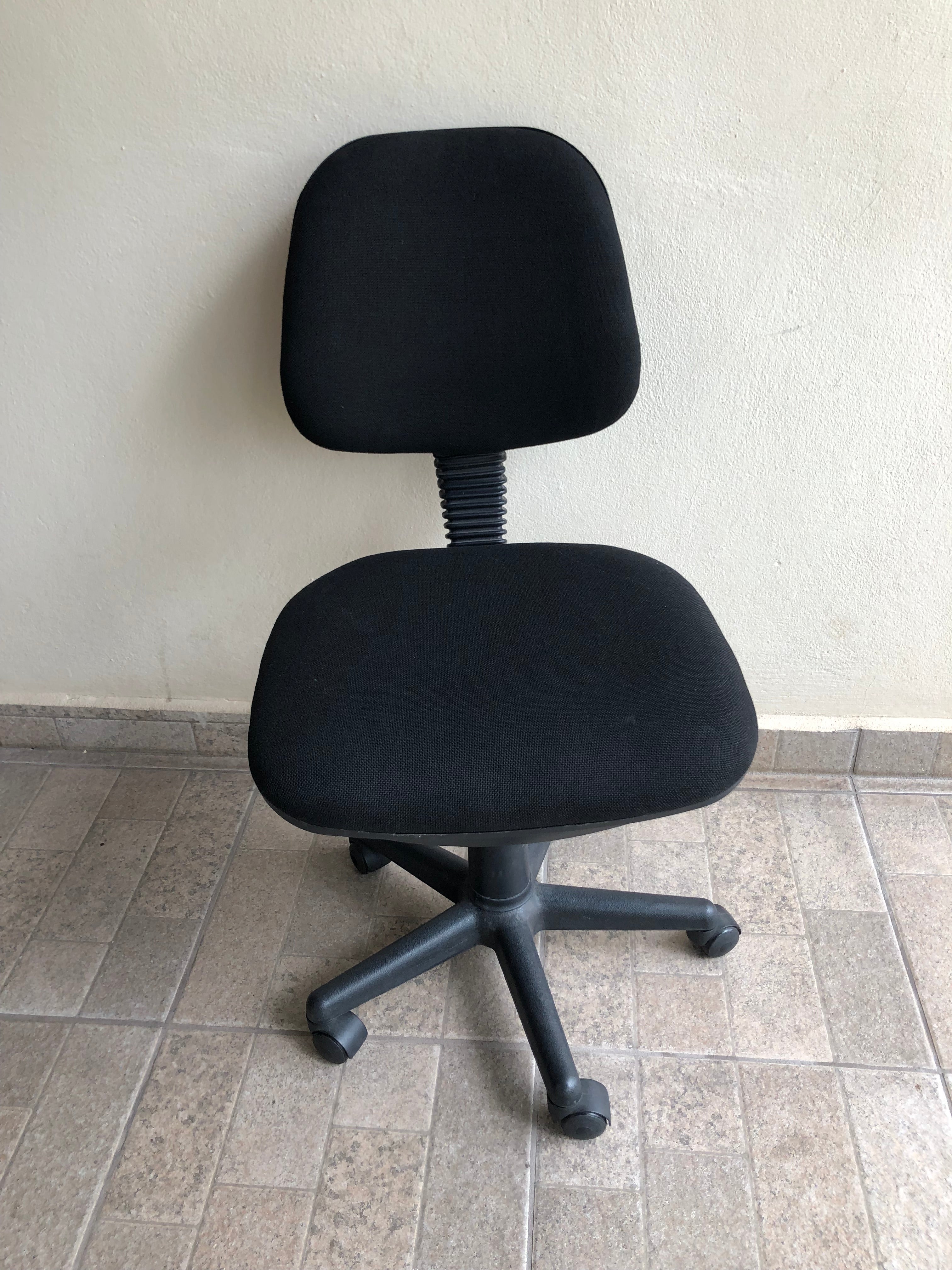 SILLA SEMI-EJECUTIVA