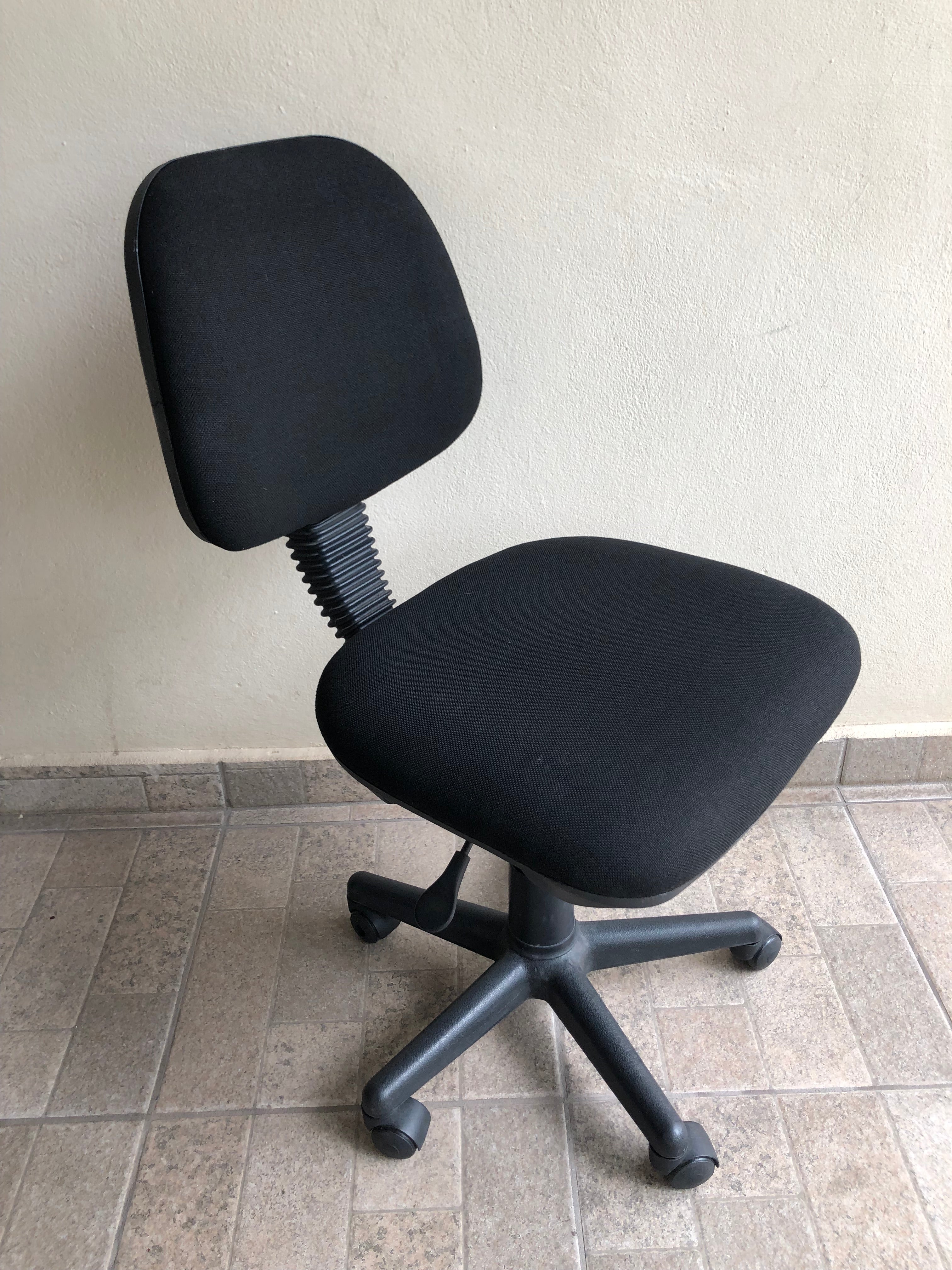 SILLA SEMI-EJECUTIVA