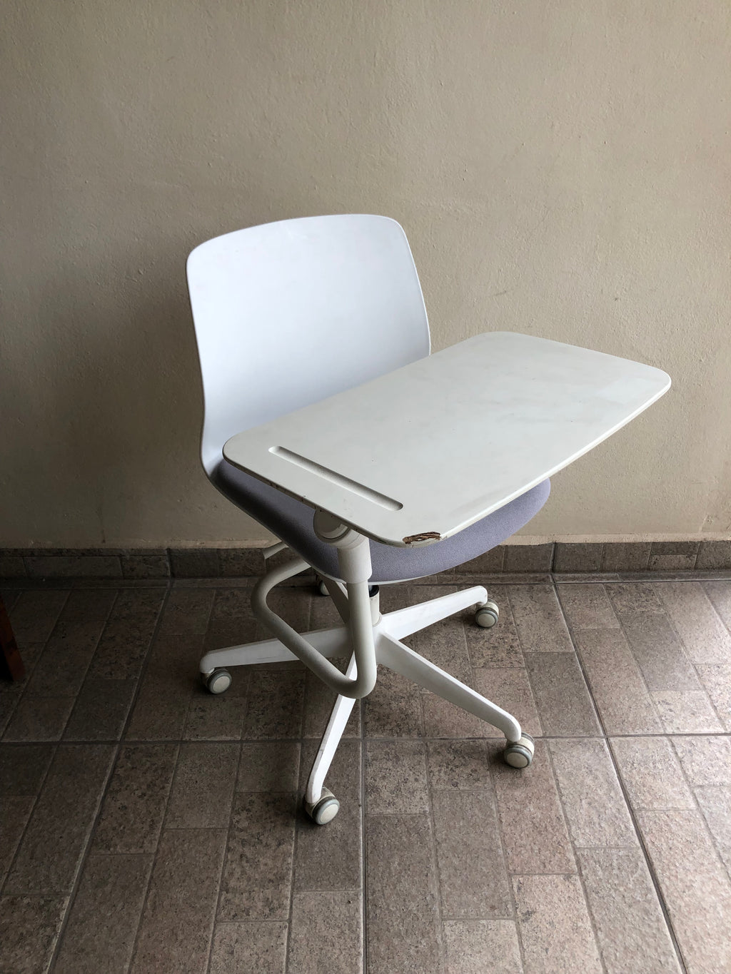 SILLA / PUPITRE