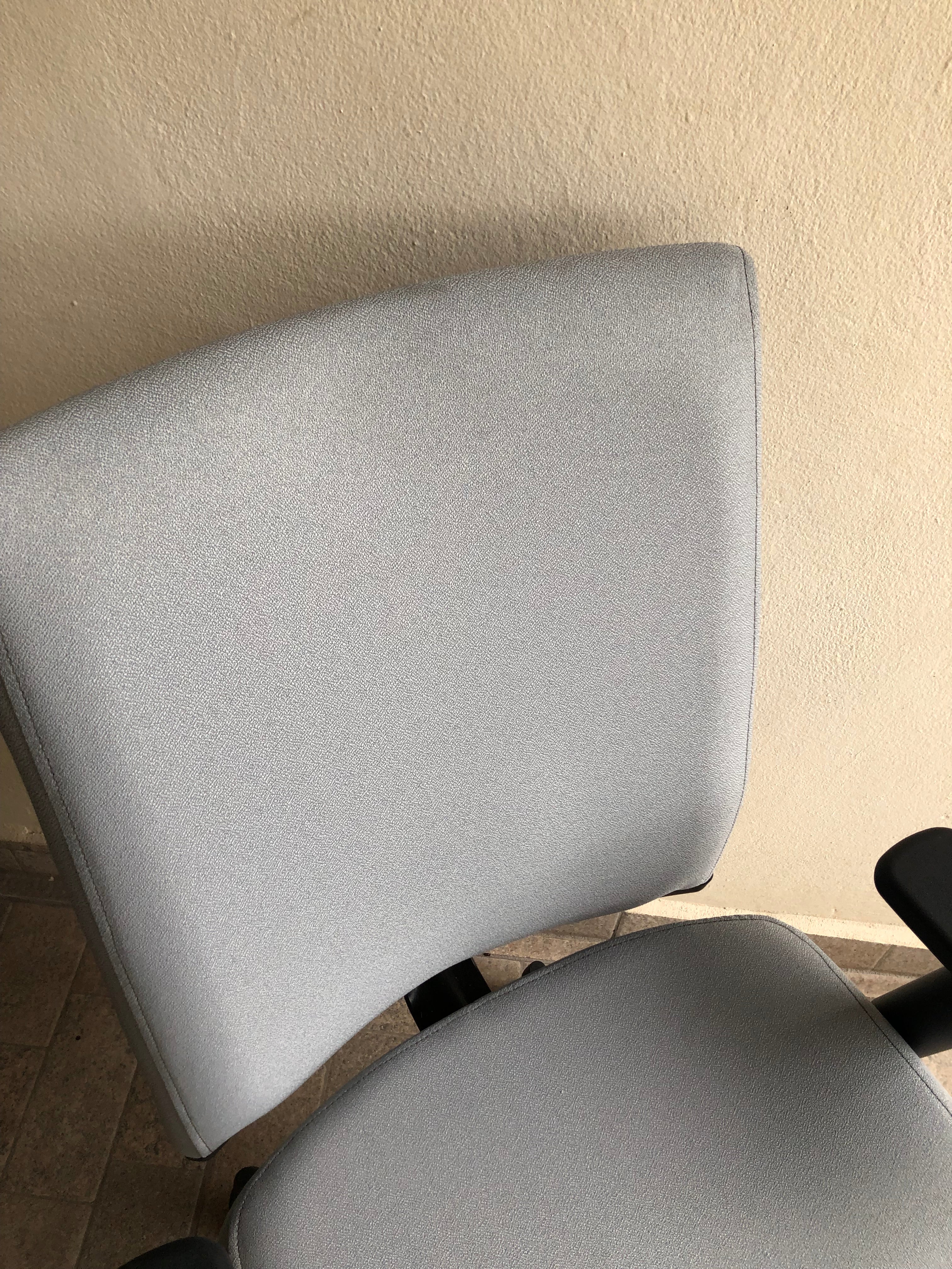 Silla Ejecutiva HON Basic Biometry