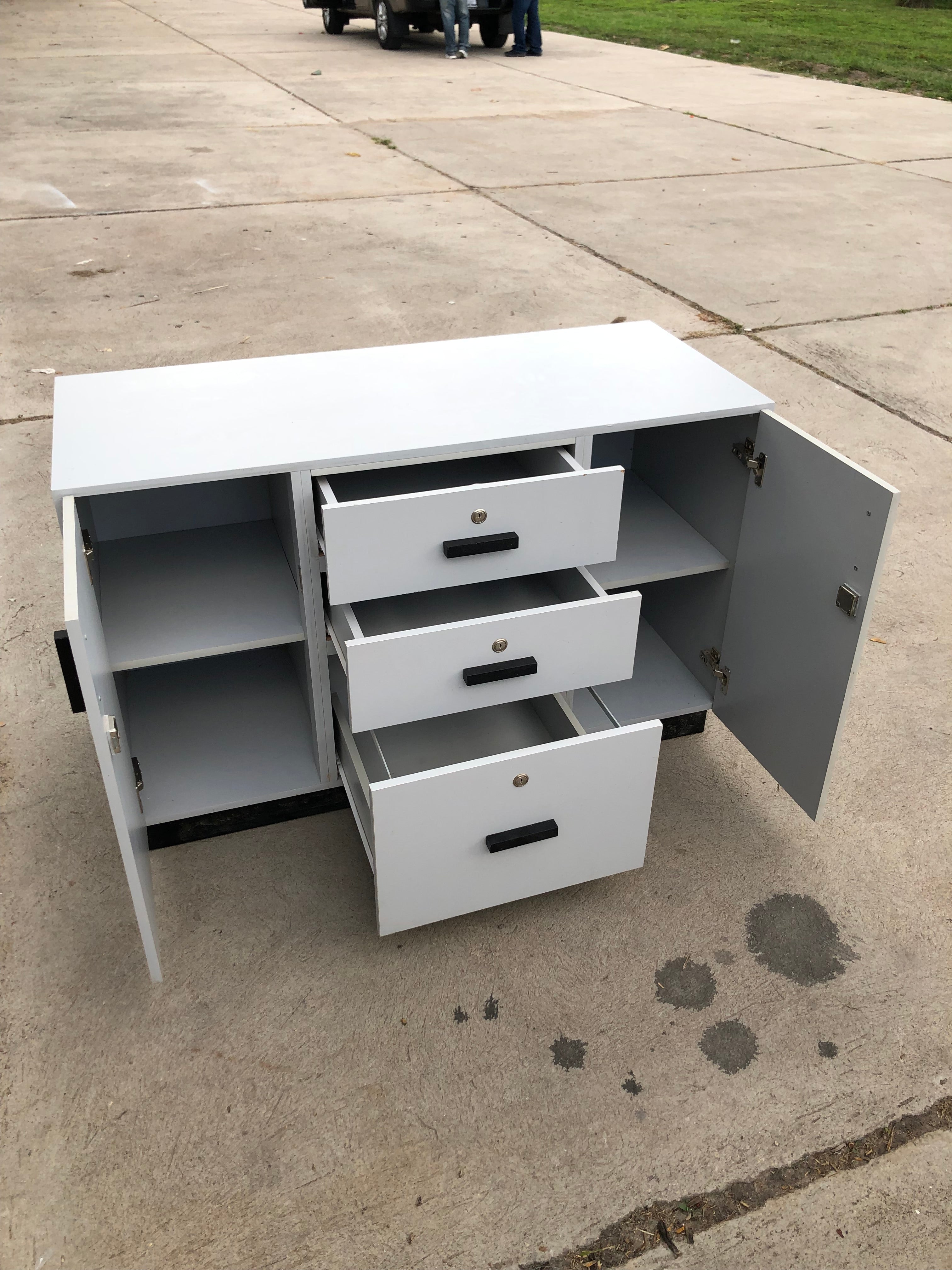 Credenza / Gavetero