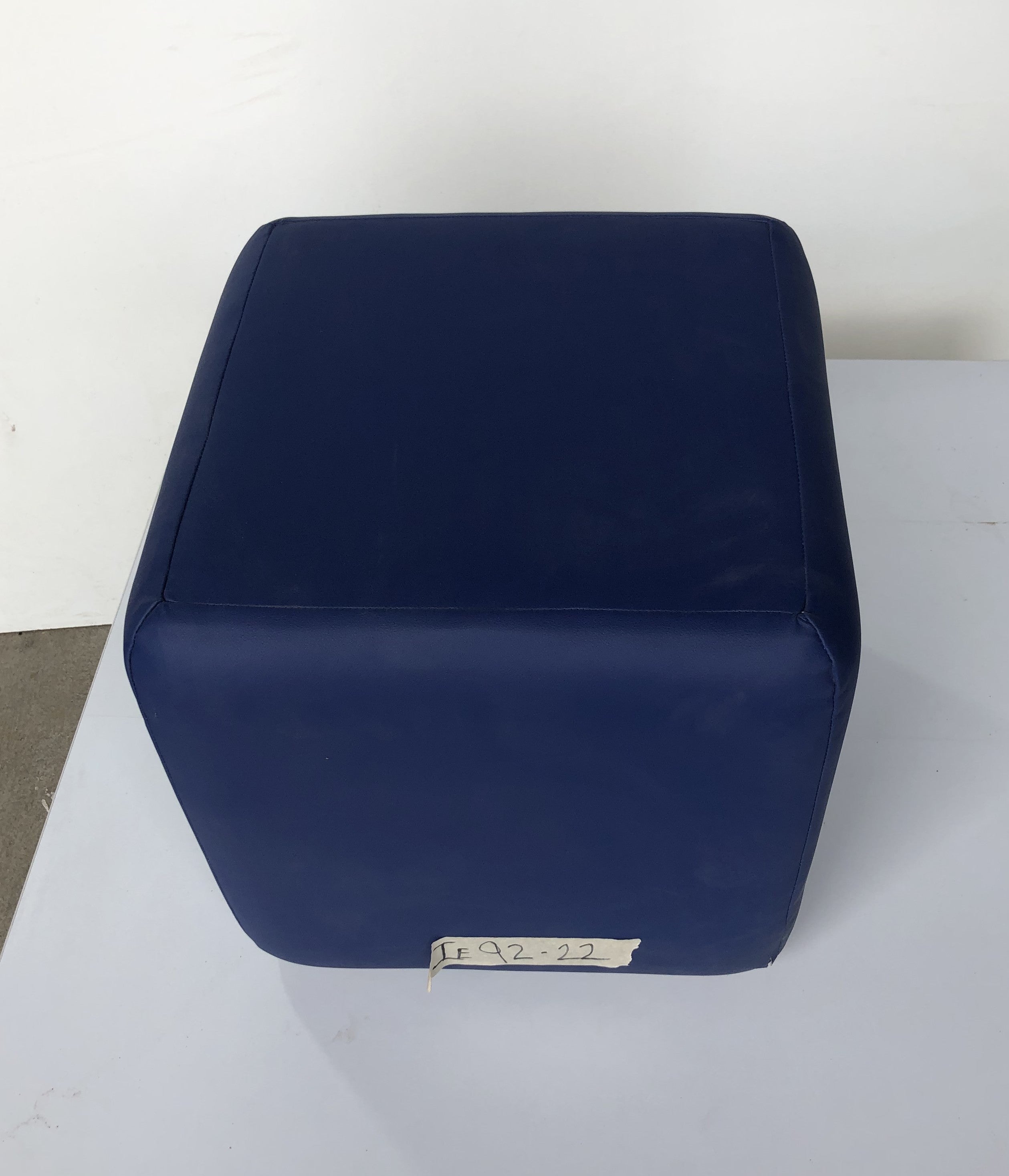 Butaca Cubica Azul