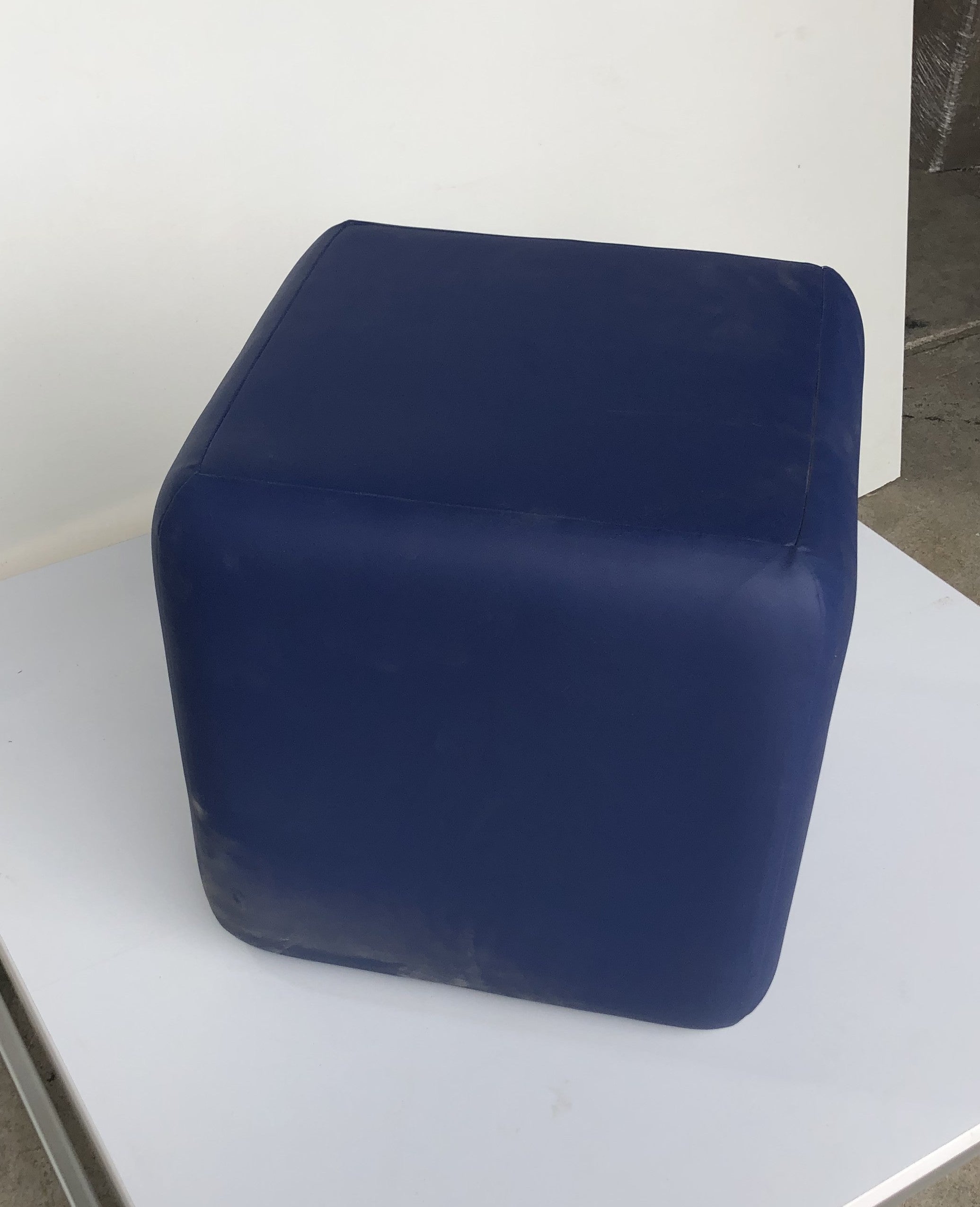 Butaca Cubica Azul