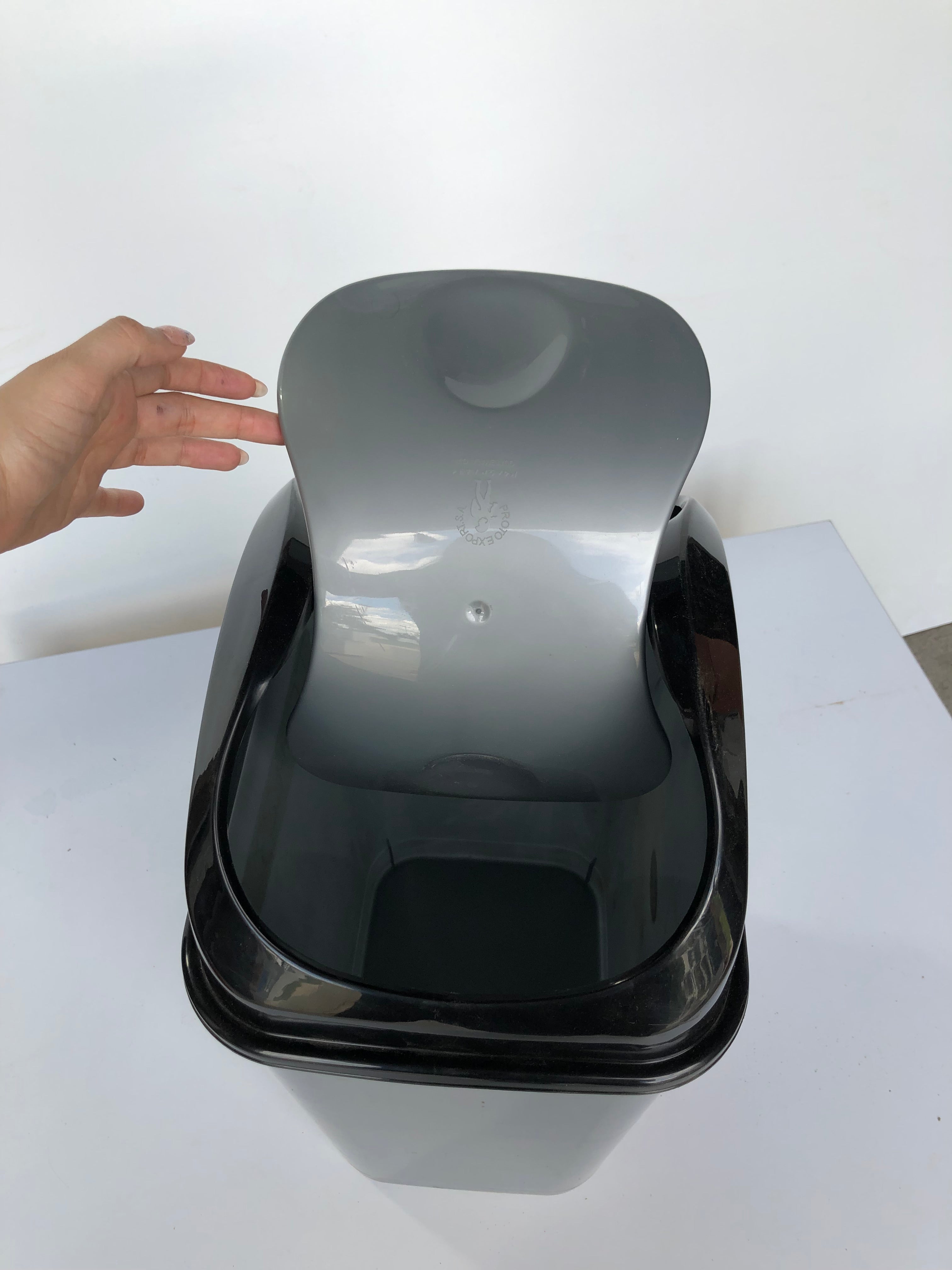 Basurero de plastico